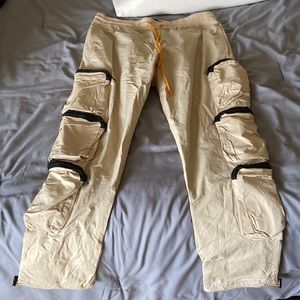 Baggy cargo pants